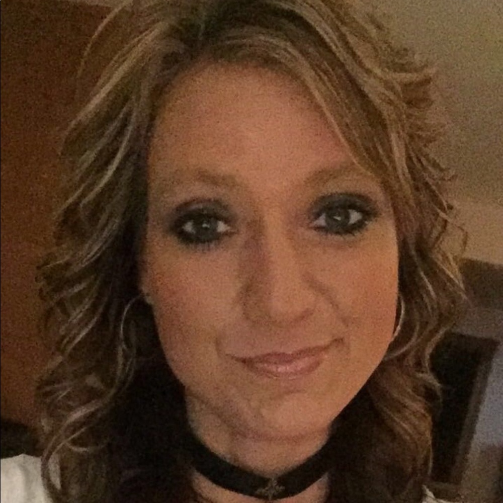 Meet your Posher, Renee